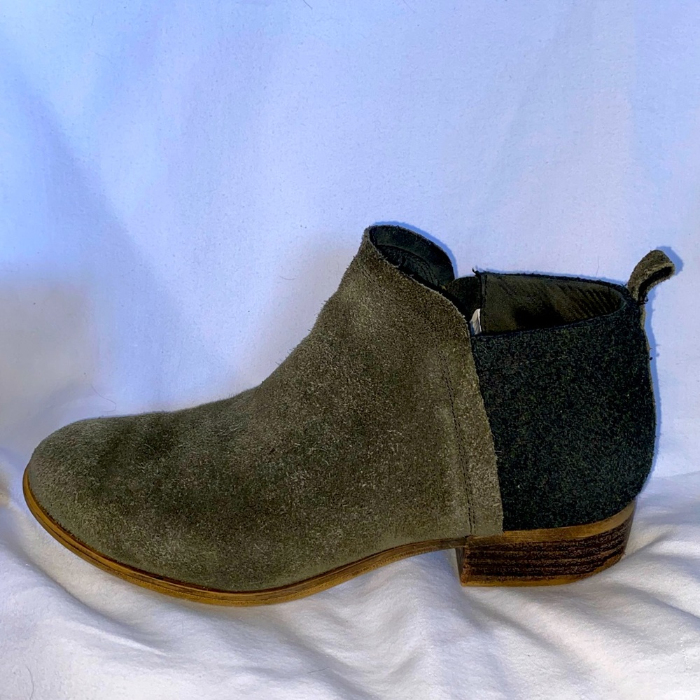 TOM's Olive Suede and Wool Deia Booties, 9.5